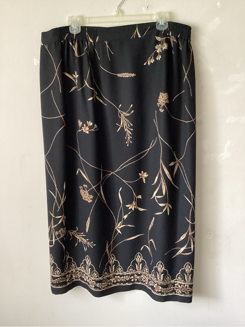 Chaus Black and beige Floral Print wrap maxi Skirt